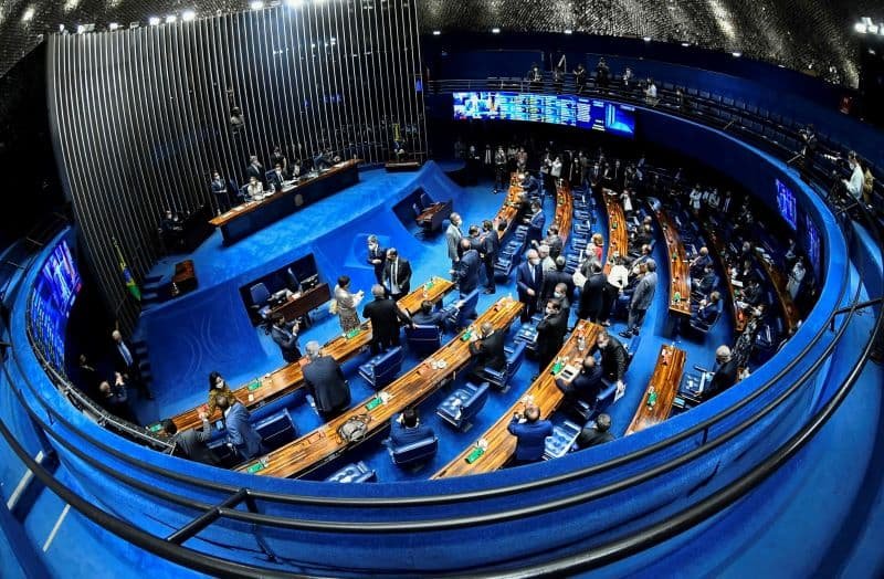 Senado aprova taxação de 15% sobre lucro de multinacionais