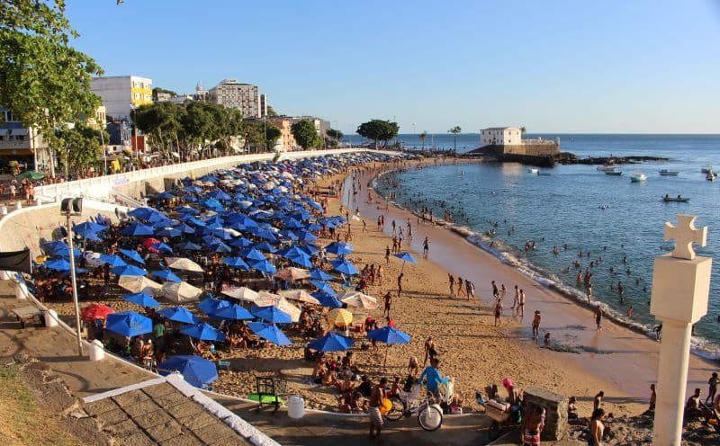 Mais de 9 milhões de turistas movimentarão R$ 23,7 bilhões na Bahia neste verão