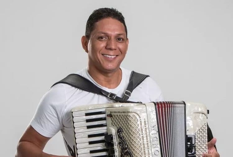 TarginoGondimconfirmapré candidaturaadeputadofederal