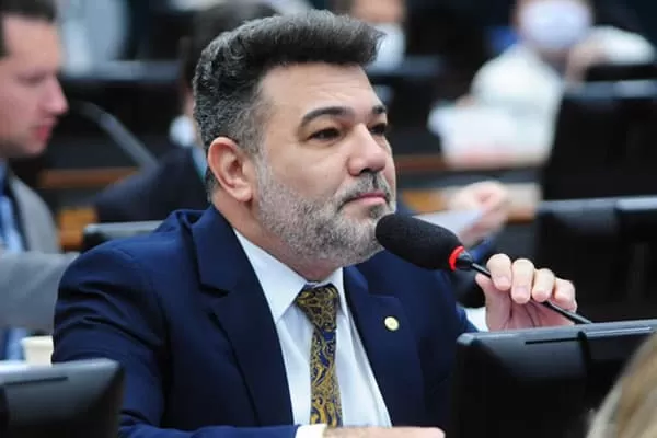 Feliciano diz que renuncia se Lula ganhar no 1º turno; internautas responderam