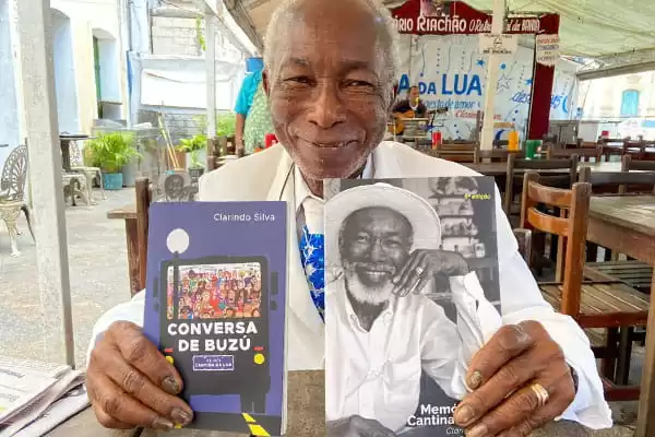 Clarindo Silva lança dois livros na Livraria da Vila, em São Paulo