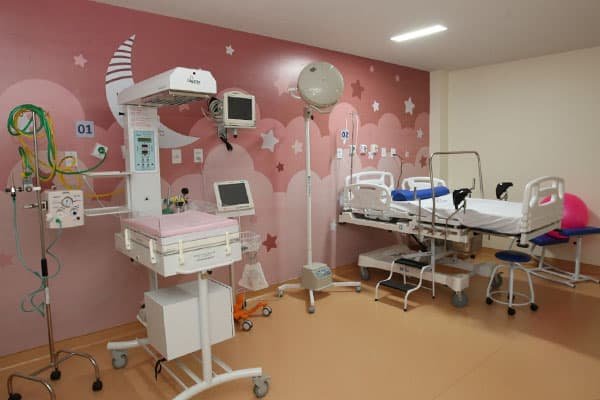 Estado entrega nova maternidade e centro de parto natural em Guanambi