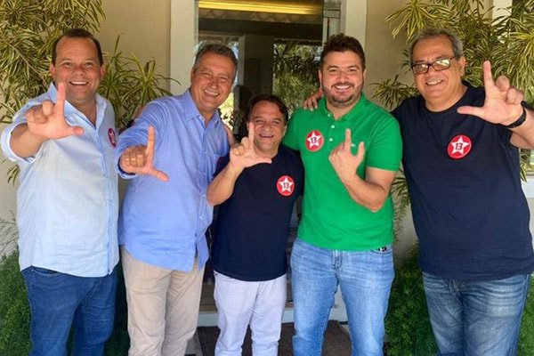 Deputado David Rios, do partido de ACM Neto, declara apoio a Jerônimo