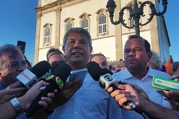 Na igreja do Bonfim, governador eleito agradece vitória e pede unidade na Bahia