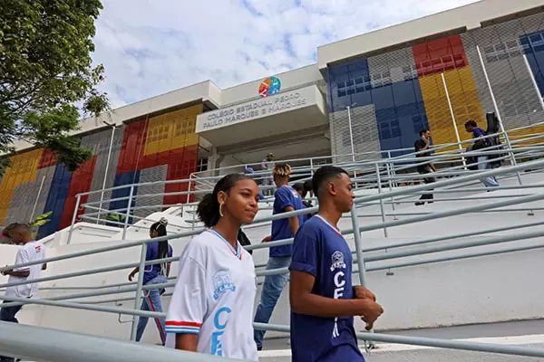 Governo da Bahia entrega novo colégio de tempo integral em São Cristóvão