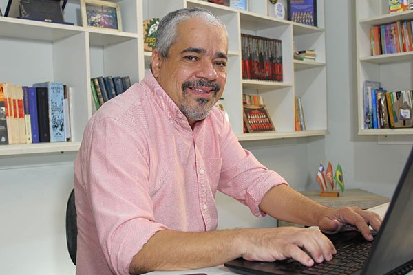 Fabrício Falcão é cotado para assumir vaga de conselheiro do TCM-BA