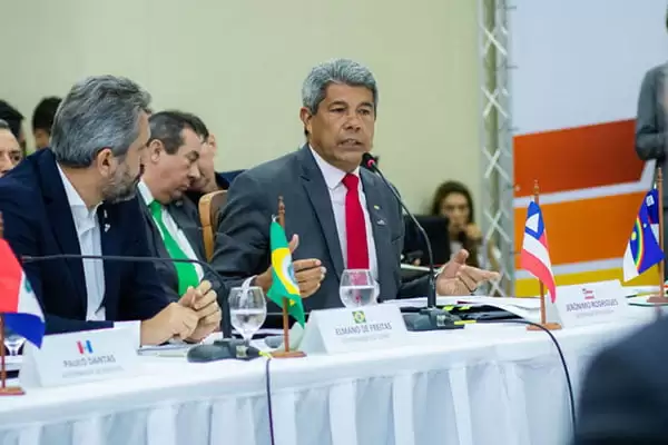 Na Paraíba, Jerônimo participa de reunião do Consórcio Nordeste