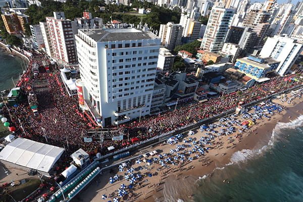 Carnaval de Salvador 2025 deve movimentar R$ 1,8 bilhão e atrair 850 mil turistas