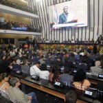 Em abertura dos trabalhos na Alba, governador fala em união aos parlamentares