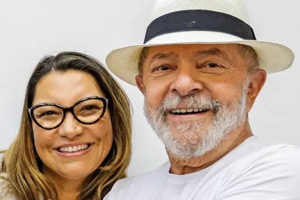 Lula passa feriado de carnaval na Bahia