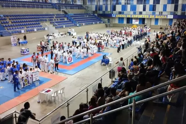 Arena de Esportes sedia eventos internacionais de judô, em Lauro de Freitas