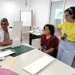 Servidoras participam de curso de restauro e conservação de documentos