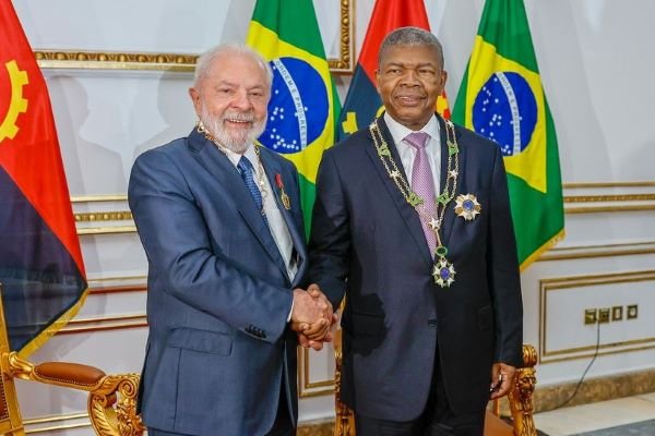 Lula anuncia que país voltará a investir na África