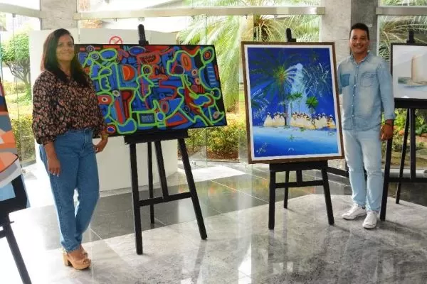 Assembleia recebe arte de Lila Brandão e Zeki França