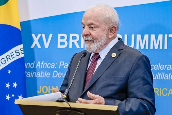 Em último dia de cúpula, Lula celebra ampliação do Brics