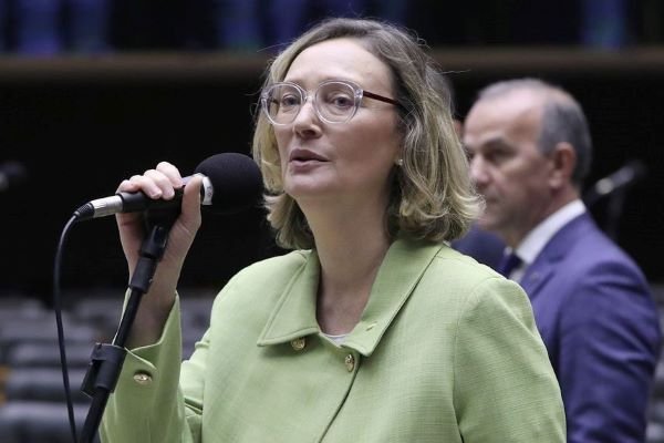 Câmara aprova protocolo para coibir violência contra mulher em boates