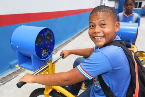 Escola de São Tomé de Paripe recebe Praça da Ciência, com equipamentos lúdico-científicos e inclusivos