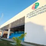 Em Prado, no extremo sul, governador entrega obras de educação e infraestrutura