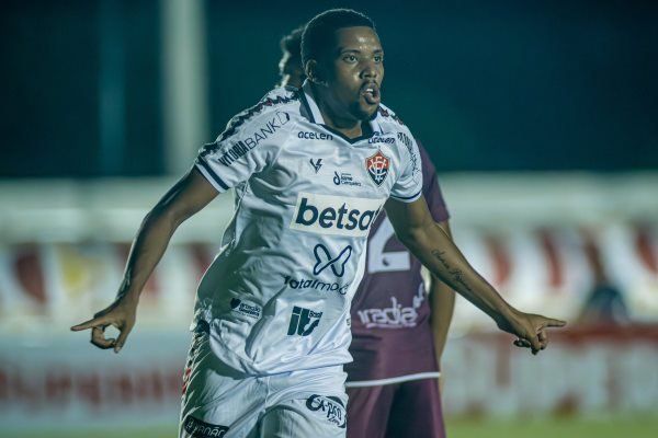 Vitória vence o Jacuipense fora de casa na estreia do Campeonato Baiano