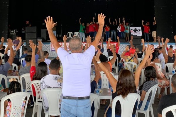 Trabalhadores do ramo químico e petroquímico aprovam ampliação da representação sindical