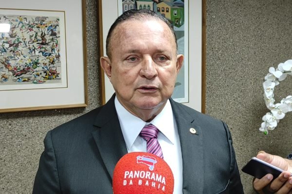 Adolfo diz que Conselho de Ética tem 'medo de agir' em caso Binho Galinha