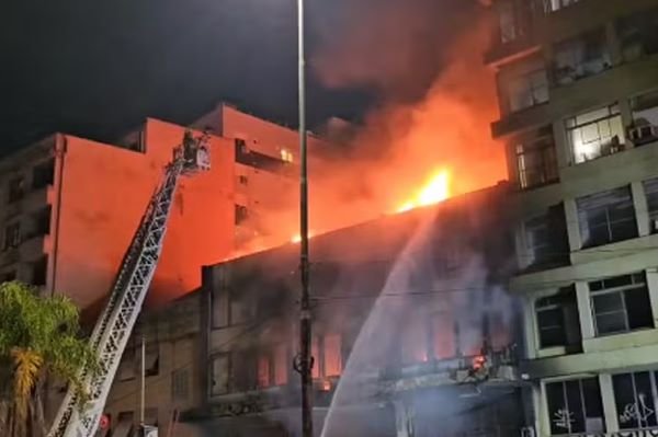 Incêndio em pousada de Porto Alegre deixa pelo menos 10 mortos