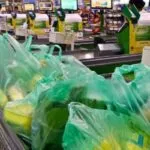 Prefeitura de Salvador sanciona lei para distribuição gratuita de sacolas recicláveis