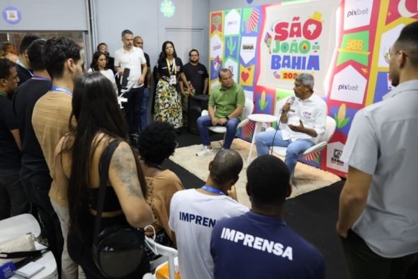 Jerônimo marca presença na última noite de Festejos Juninos no Parque de Exposições de Salvador