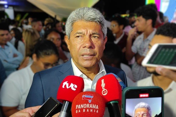 Jerônimo celebra inclusão de evangélico na chapa de Zé Neto apesar de críticas do PSOL