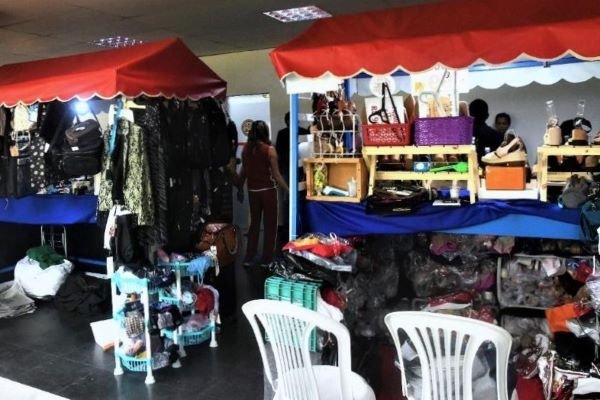 Feirinha da ALBA traz produtos artesanais e naturais com diversidade para servidores