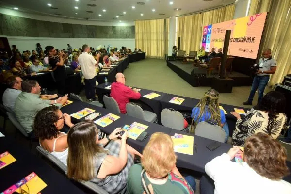 Fórum debate desafios e oportunidades para o Carnaval de 2025 em Salvador