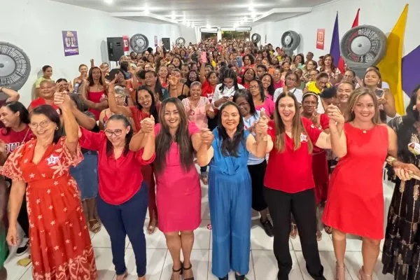 Candeias: Primeira-dama da Bahia apoia Marivalda e Tonha em evento que celebra a força das mulheres