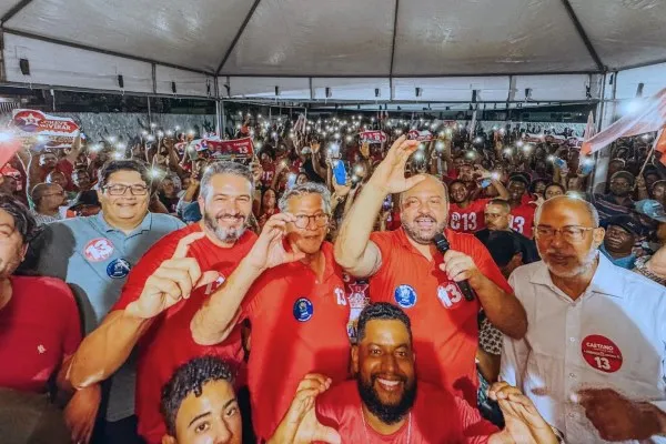 Dilson Magalhães reúne centenas de lideranças em apoio a Caetano no segundo turno em Camaçari