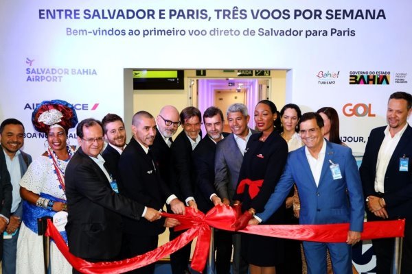 Voo direto Salvador-Paris é inaugurado com 350 passageiros e impulsiona turismo na Bahia
