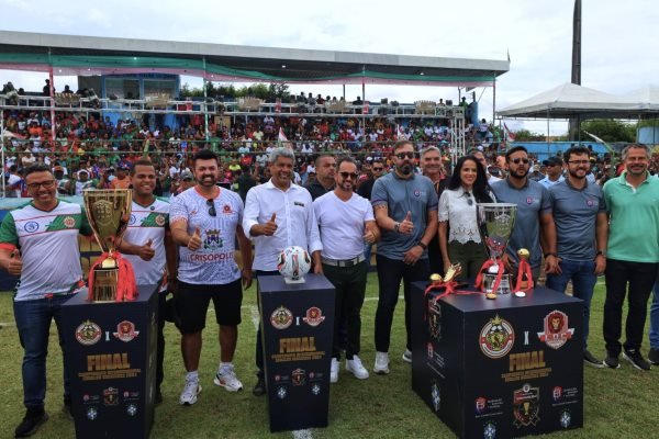 Governador prestigia conquista histórica de Castro Alves no Campeonato Intermunicipal de Futebol