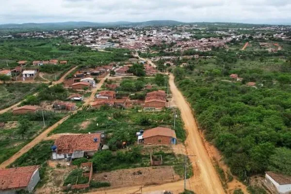 Governo da Bahia e Embasa anunciam obras de abastecimento de água em Piritiba