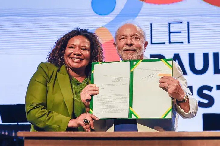 Projetos via Lei Rouanet batem recorde em 2024, aponta Ministério da Cultura