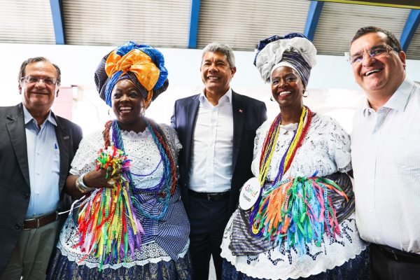 Deputado Antonio Henrique Júnior celebra novos voos para Barreiras, Lençóis e Guanambi