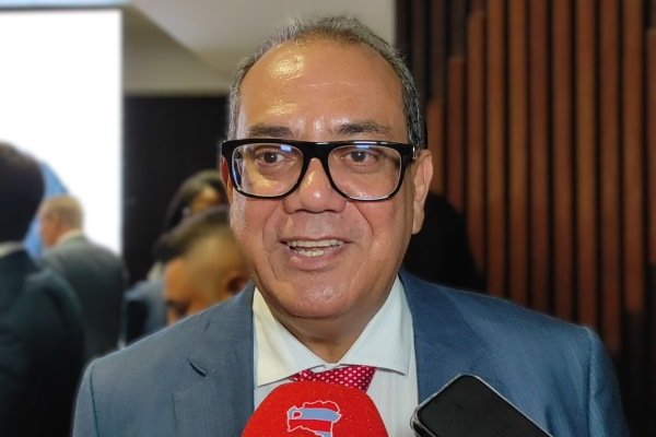 “Nosso trabalho é ouvir e melhorar a vida da população”, afirma Muniz no Dia do Vereador