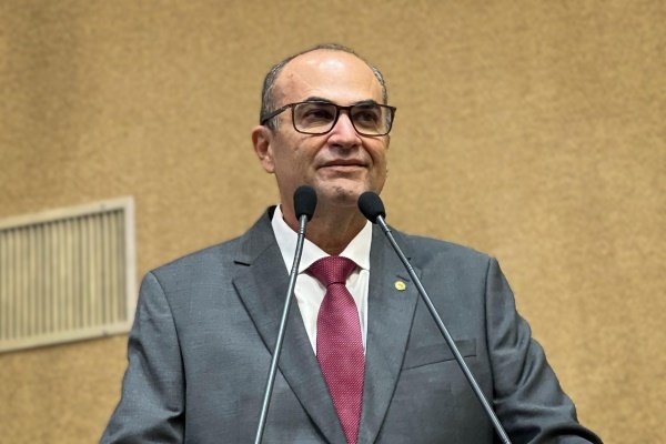 Hassan propõe corredores exclusivos e cobrança automática para motos em pedágios da Bahia