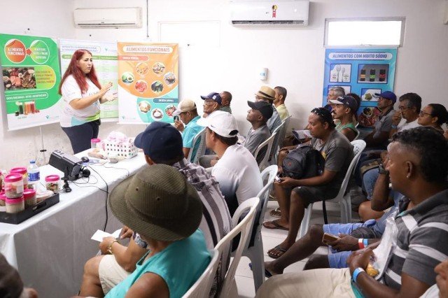 Vila de Abrantes recebe ação de promoção à saúde voltada para público masculino