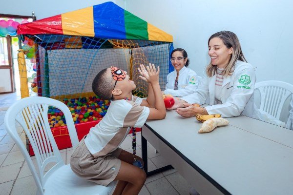 Projeto capacita mães de crianças atípicas em Lauro de Freitas e promove inclusão e renda