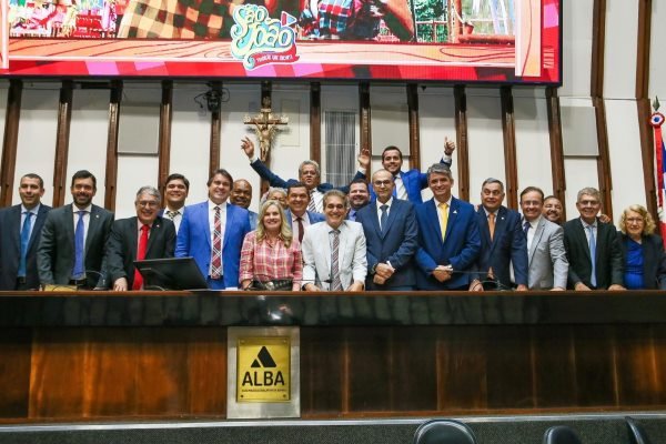 ALBA aprova LDO de 2026 e fecha 100 dias com mais de 100 projetos votados