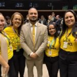 Capitão Alden celebra vitória com aprovação de pensão vitalícia para vítimas da Zika