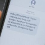 Bahia testa novo sistema de alertas da Defesa Civil que envia SMS mesmo com celular no silencioso