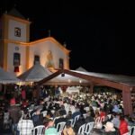 Noite das Lanternas emociona Rio de Contas com fé, tradição e presença do governador