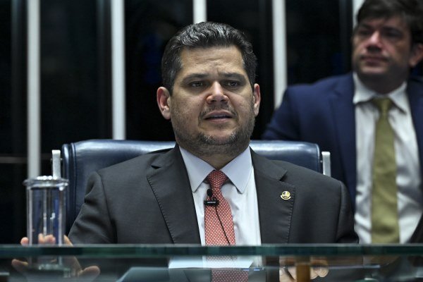 Alcolumbre quer frear 'qualquer um' no STF e blindar decisões do Congresso
