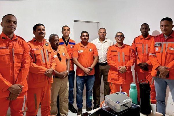Capacitação contra o fogo: Defesa Civil de Camaçari inicia curso para brigadistas