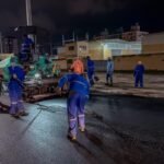 Prefeitura de Lauro retoma obra na Gerino de Souza com trabalho noturno