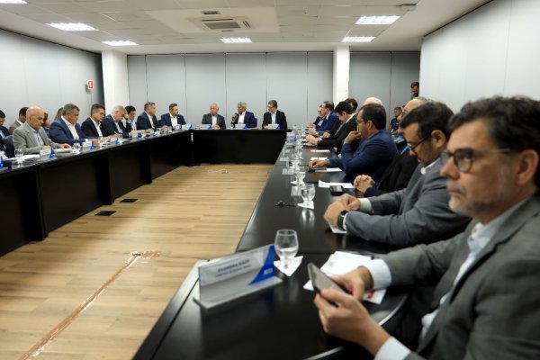 Bahia reage à taxação dos EUA e cria grupo de trabalho com FIEB para proteger economia